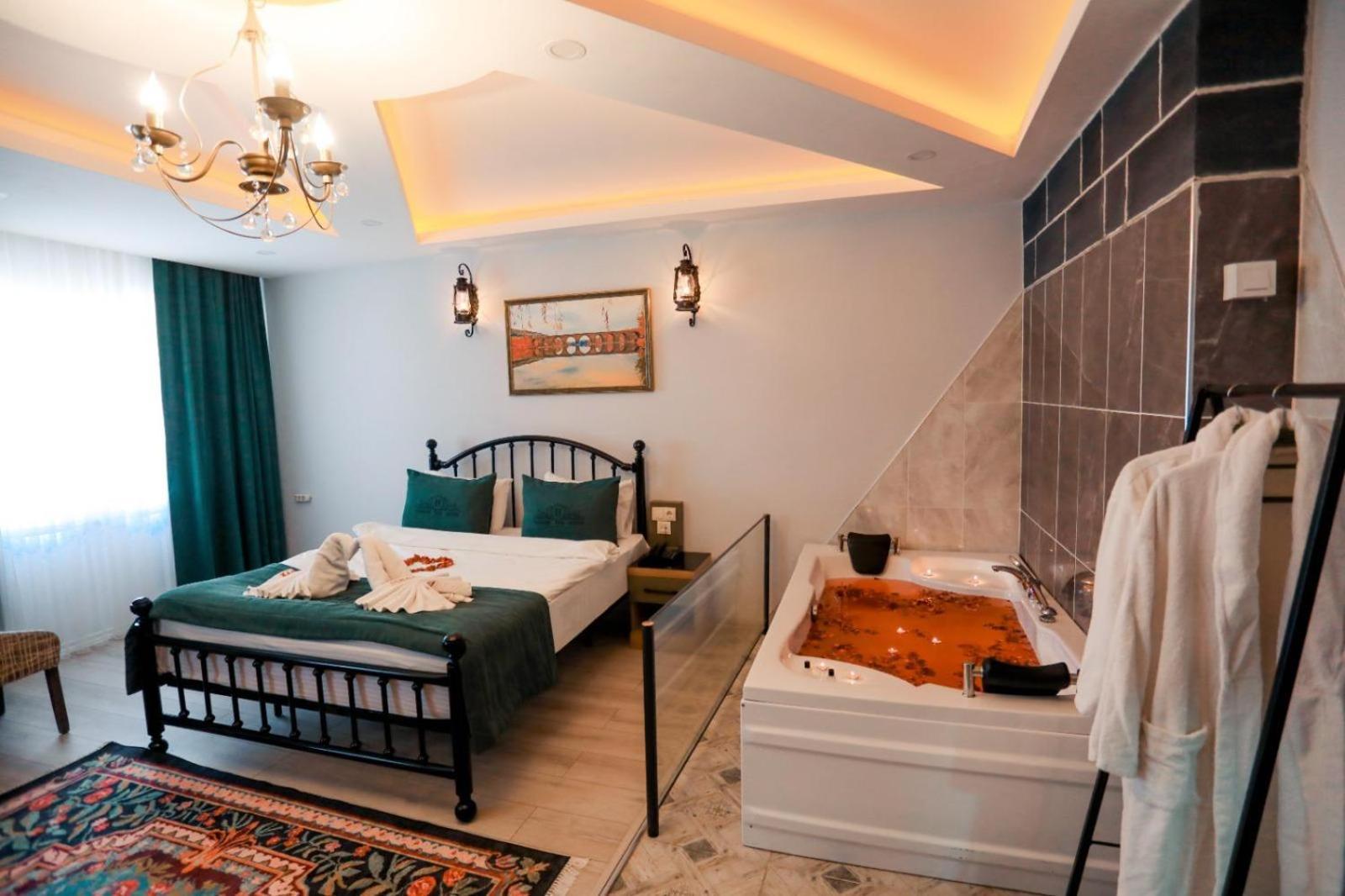 Hasuni Tas Hotel 디아르아바키 외부 사진